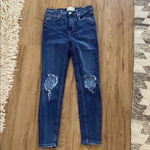 Free People high waisted skinny jeans!  Size 26